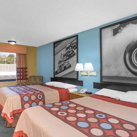 Super 8 By Wyndham Dunn Motel Exterior foto